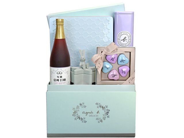 Wine n Food Hamper - Agnes b set A1 - BFAH1027A4 Photo