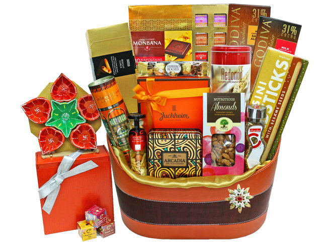 Wine n Food Hamper - Deepavali Luxury Food Gift Hamper DW08 - L36669480 Photo